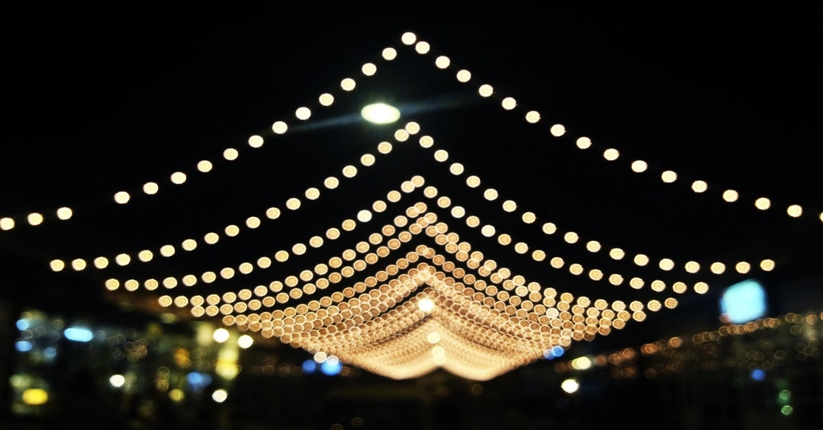 You can also use lights to decorate your home for the festival, which will brighten up every corner of your home and make it look beautiful.