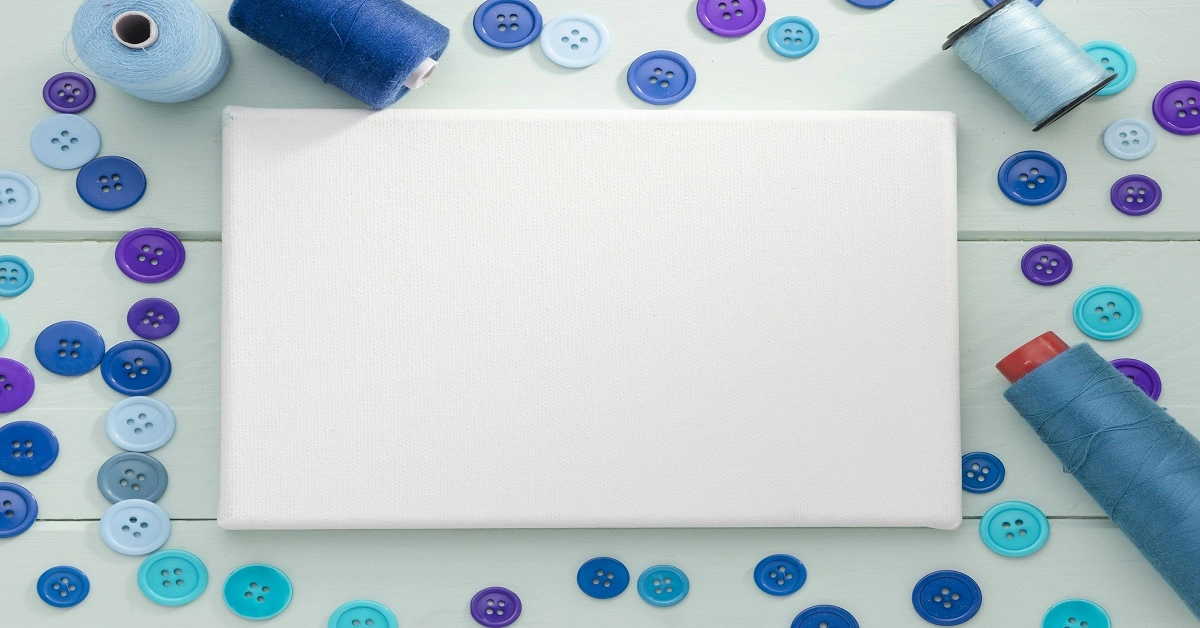 In this paragraph, we will tell you how you can make a beautiful photo frame using old buttons.