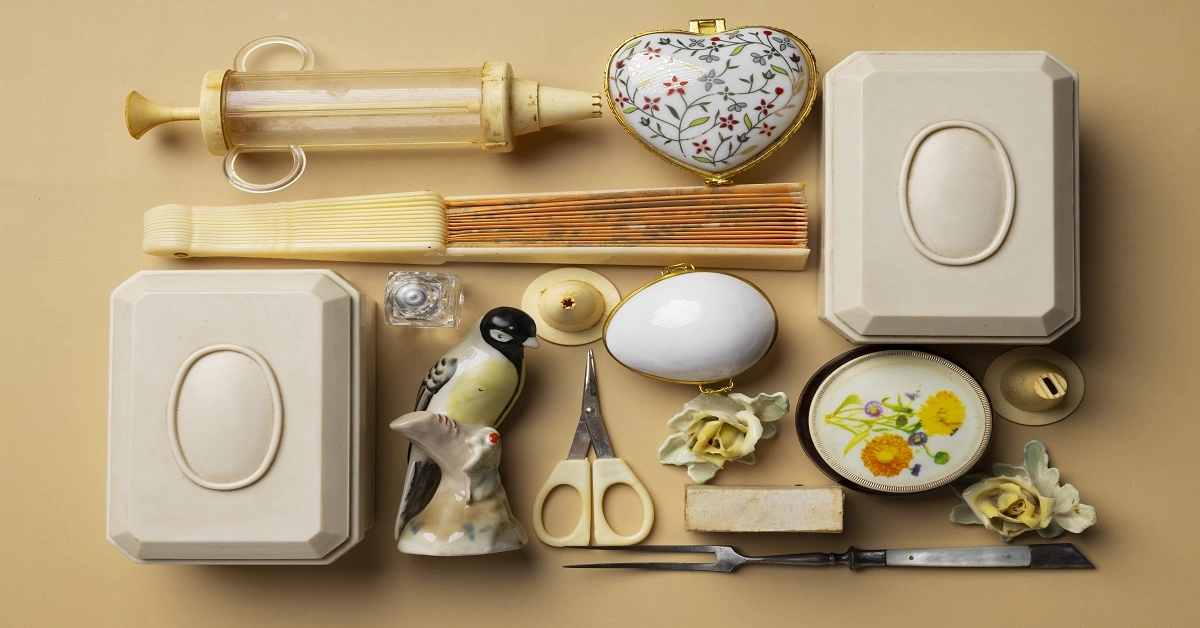 While making things by hand for home decoration, take